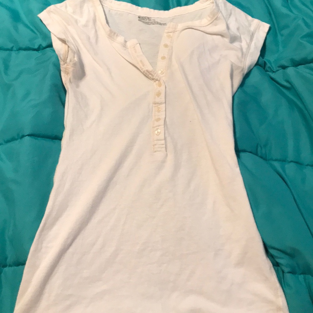 White short sleeve Mossimo Henley